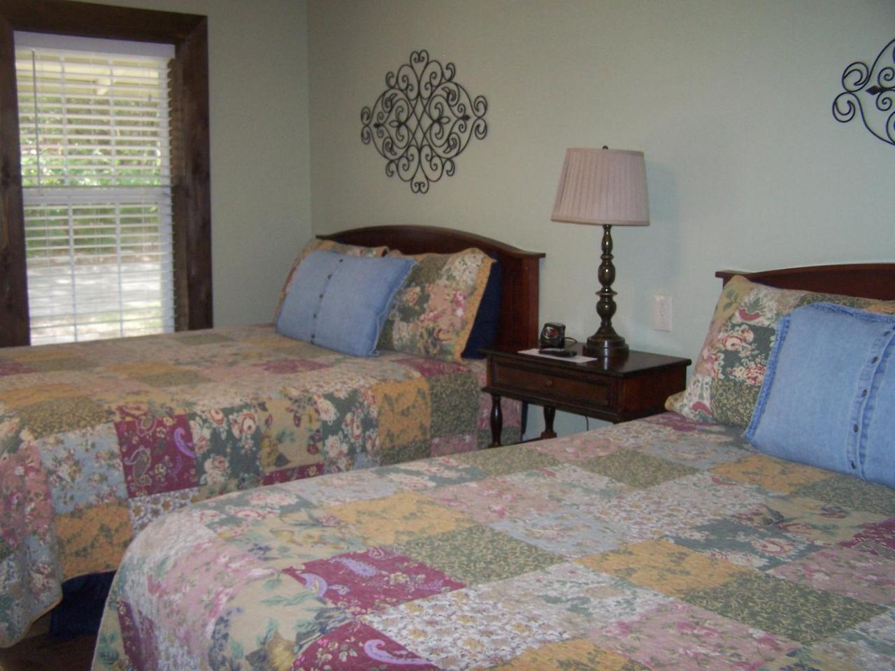 Blanco County Inn & Guesthouses Exterior foto