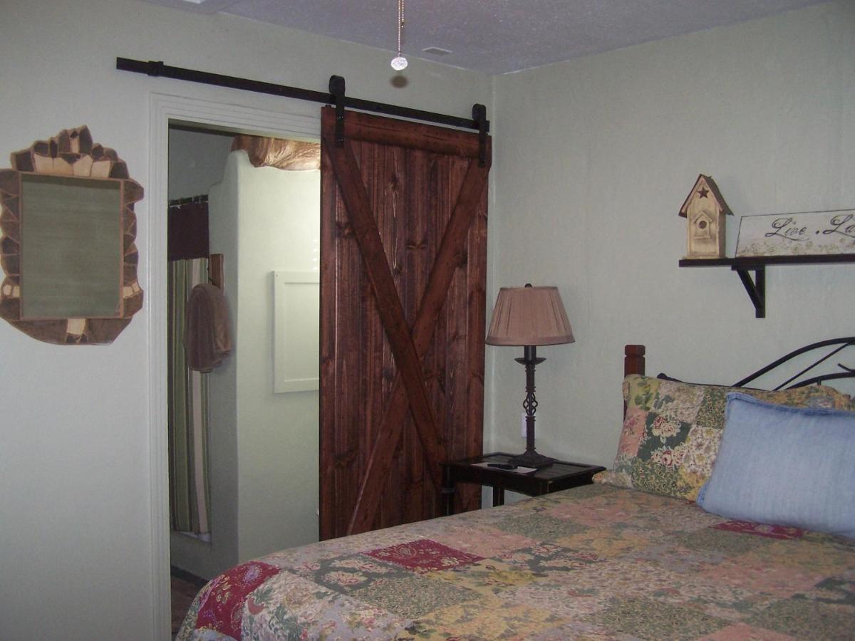 Blanco County Inn & Guesthouses Exterior foto